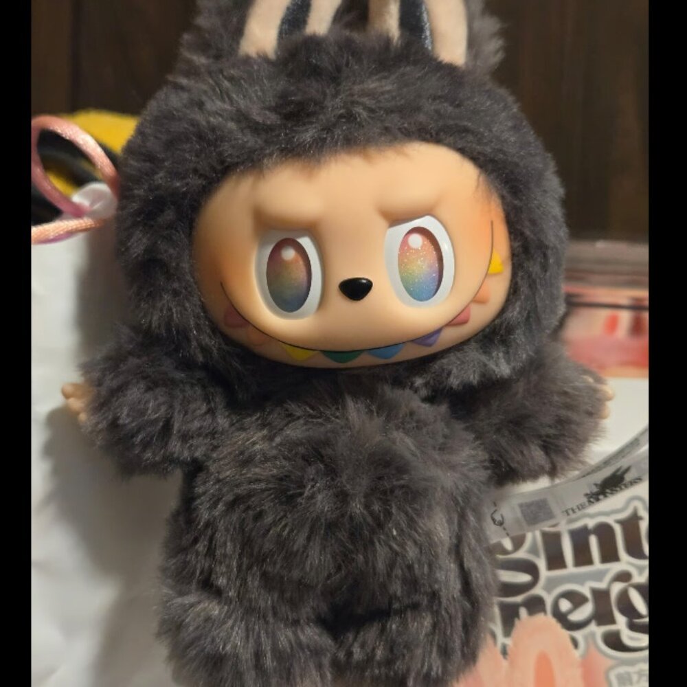 Big into energy secret labubu